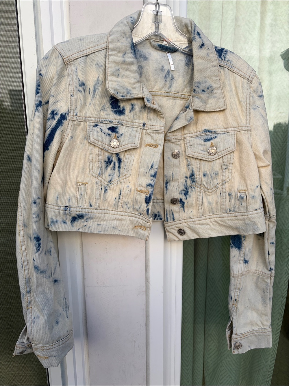 FreePeople Tie-Dye Cropped Denim Jacket - Cream & Blue